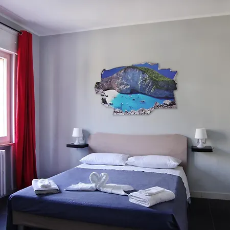 Stazione37 3* 塔兰托